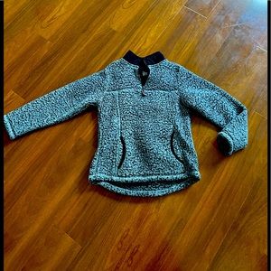Boys sweater L 10-12